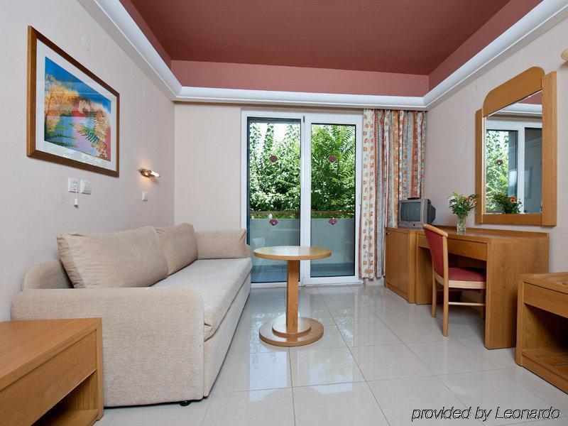 Pearl Hotel 4*