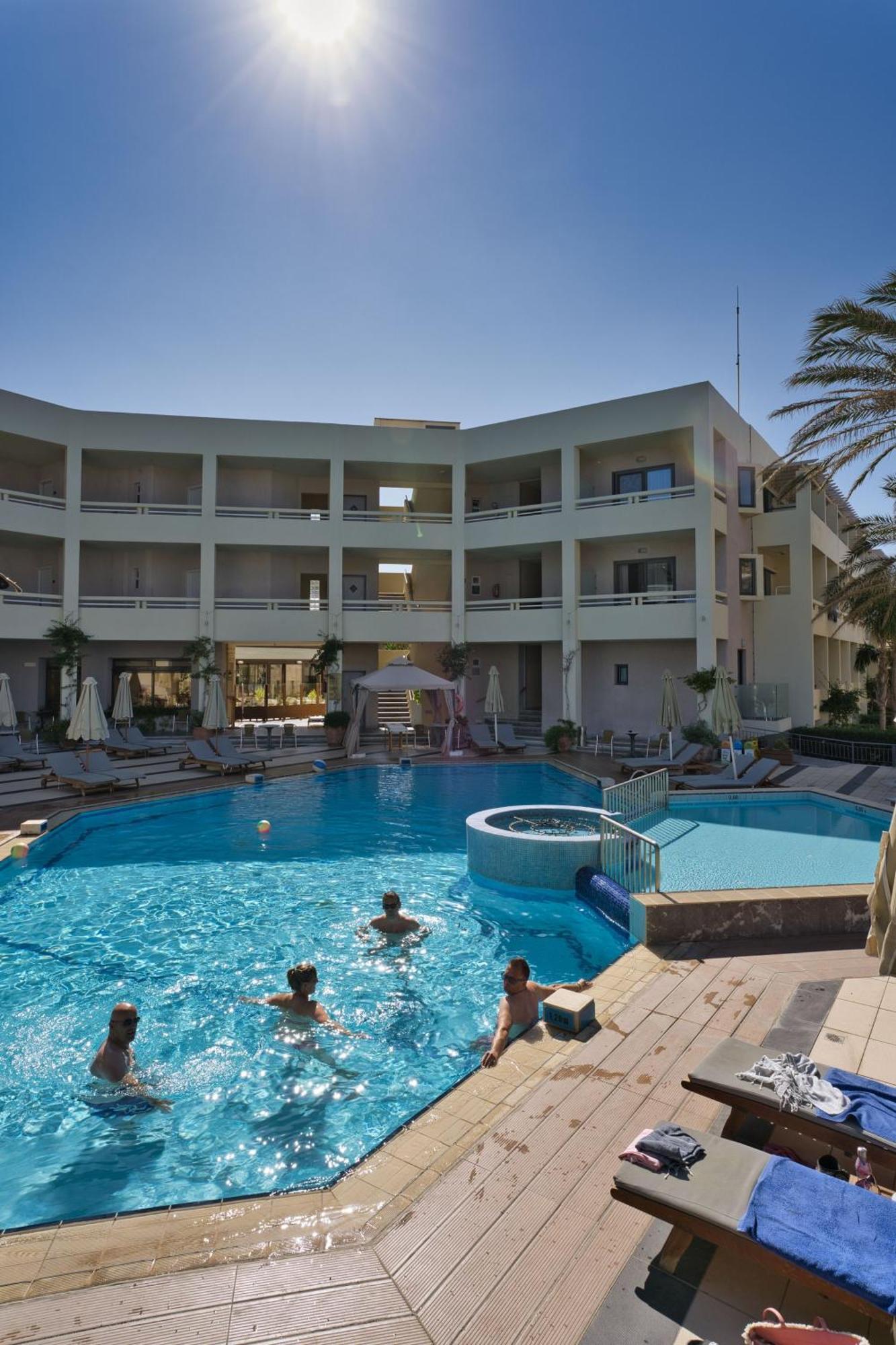 Pearl Hotel