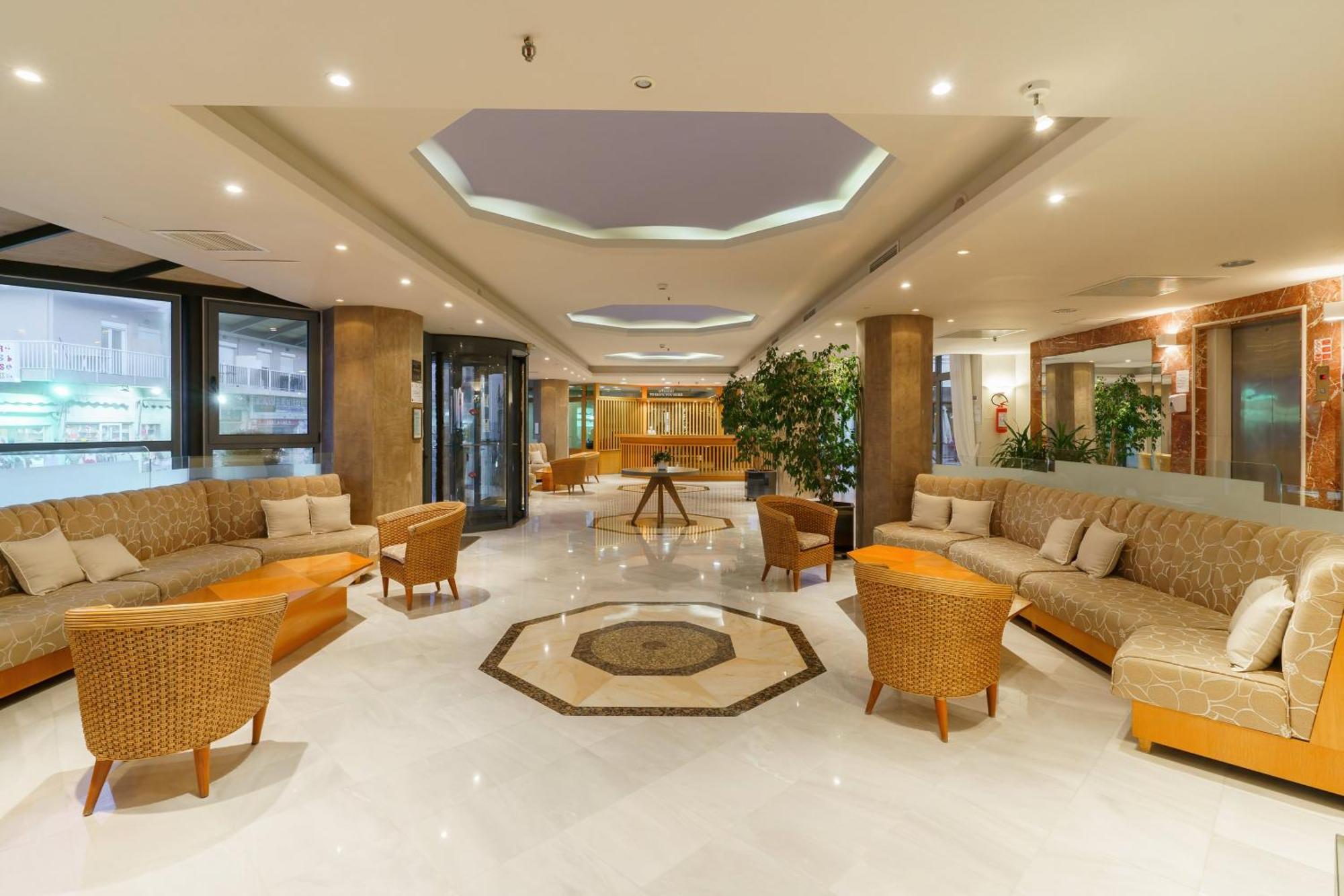 Pearl Hotel